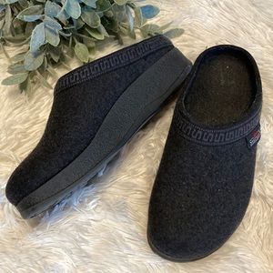 STEGMANN wool clogs